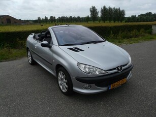 Peugeot 206 CC 2.0-16V Cabrio, 2001, Airco,Leder