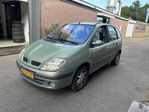 Renault Scénic 1.6-16V Sport Way / Inruilkoopje