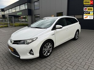 Toyota Auris Touring Sports 1.8 Hybrid Executive