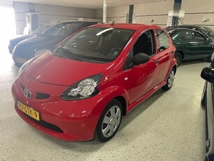 Toyota Aygo 1.0-12V / 5 Deurs Radio cd Aux Nat.Autopas