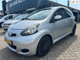 Toyota Aygo 1.0-12V APK 1-7-2025 Airco(ijskoud) 5 deurs