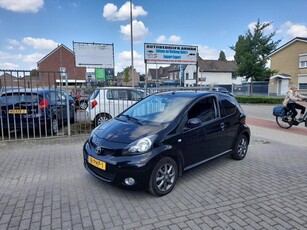 Toyota Aygo 1.0-12V Dynamic Navigator