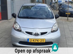 Toyota Aygo 1.0-12V Trend - RIJKLAAR I Stuurbekrachtiging I