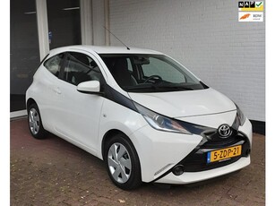 Toyota Aygo 1.0 VVT-i x-play* AIRCO / ACHTERUITRIJCAMERA /