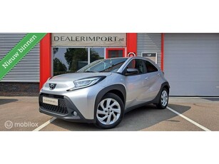 Toyota Aygo X 1.0 VVT-i MT PLAY / Adaptive cruise contr/