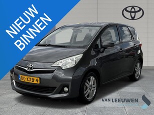 Toyota Verso-S 1.3 VVT-i Dynamic