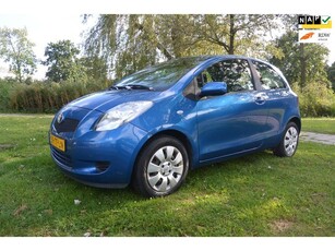 Toyota Yaris 1.3 VVTi Sol*3drs*airco*navigatie*apk