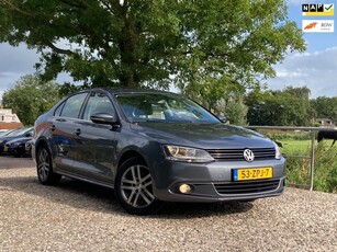 Volkswagen Jetta 1.6 TDI High Executive Line BlueMotion