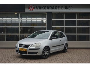 Volkswagen Polo 1.2 Trendline met nieuwe Apk! Trekhaak!