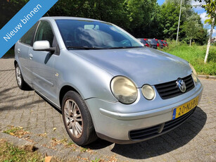 Volkswagen Polo 1.4-16V