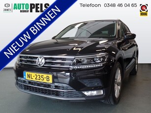 Volkswagen Tiguan 1.4 TSI ACT Highline Automaat, Panodak