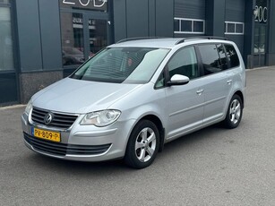 Volkswagen Touran 1.4 TSI Highline 7 persoon (bj 2010)