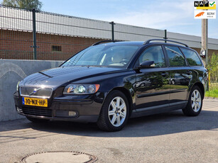 Volvo V50 2.4 Exclusive (Automaat / Trekhaak / Leder / Climate / Cruise)