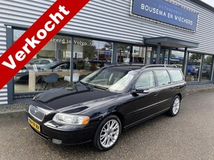 Volvo V70 2.4 Edition Classic 170 pk+Leer+Xenon (bj 2007)