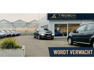 Volvo XC60 2.4 D5 AWD Summum Panorama dak Camera Trekhaak