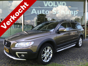 Volvo XC70 2.0 T5 FWD Nordic+ Luxury Automaat | Rijklaar incl garantie | Standkachel Keyless Camera Trekhaak