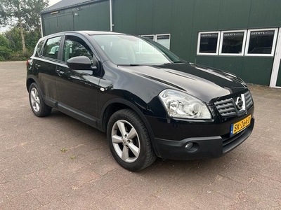 Nissan Qashqai 2.0 Tekna met panodak. Gebruikt Koelvloeistof