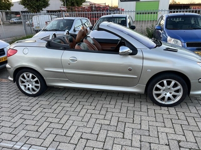 Peugeot 206 CC 2.0-16V Roland Garros Cabrio