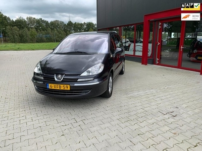 Peugeot 807 2.0 HDiF Active / Navi / Trekhaak / 7-Pers. /