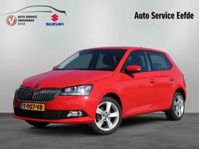 Skoda Fabia 1.0 TSI Active / Parkeersensoren Achter /Radio