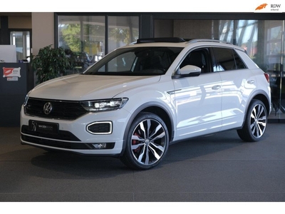 Volkswagen T-Roc 1.5 TSI Sport 2 x R-Line Pano Trek Virtual