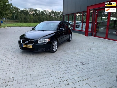 Volvo V50 1.8 Momentum / Navi / Trekhaak / Leder /