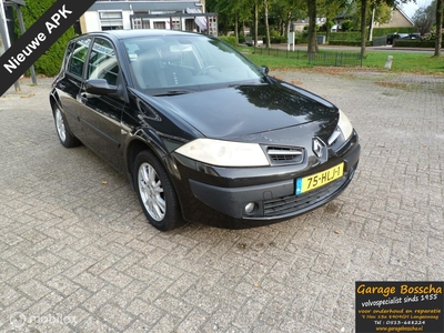 RENAULT MEGANE 5drs 1.6 Sélection Business