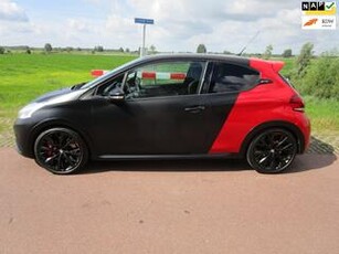 Peugeot 208 1.6 GTi bij Peugeot Sport 208pk 30TH edition