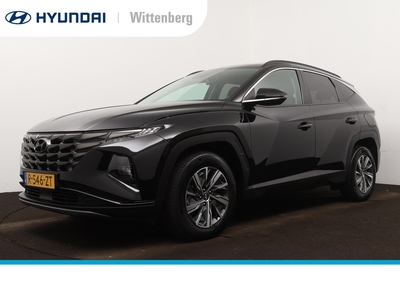 HYUNDAI TUCSON 1.6 T-GDI HEV COMFORT SMART | OUTLETDEAL!!! | CLIMA | CRUISE | CAMERA | NAVI | 17'' LMVELGEN | PRIVACY GLASS | FABRIEKSGARANTIE GELDIG T/M 2-2028! |