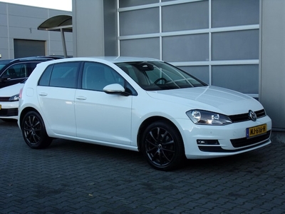 Volkswagen Golf Benzine