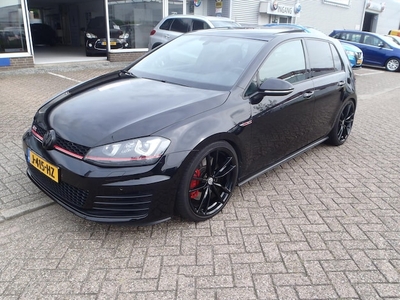 Volkswagen Golf Benzine