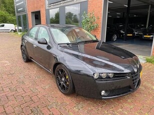 Alfa Romeo 159 1.9 JTS Distinctive Leer