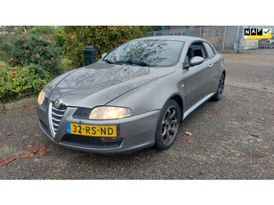 Alfa Romeo GT 1.8 T.Spark Distinctive