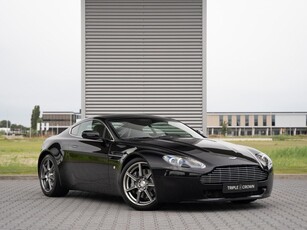 Aston Martin V8 Vantage 4.3 V8 handgeschakeld