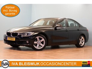 BMW 3-serie 320i Sedan BLUETOOTH CLIMA PDC ACHTER