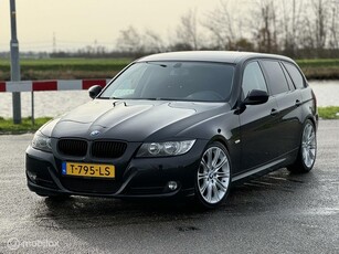 BMW 3-serie Touring 318i High Executive