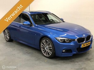 BMW 3-serie Touring 318i M Sport Leder Schuifdak Trekhaak