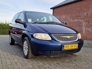 Chrysler Voyager 2.4i SE Luxe rolstoelauto