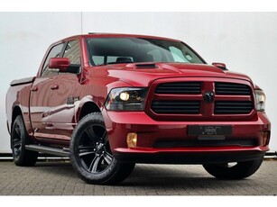 Dodge RAM 1500 5.7 V8 Crew Cab Nwe. Motor + Bak! Uniek