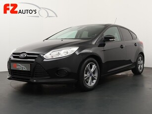 Ford Focus 1.0 EcoBoost Edition Trekhaak Airco Cruise