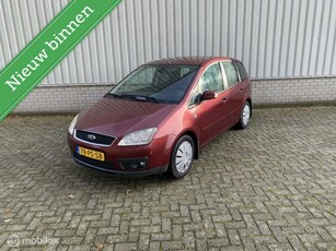 Ford Focus C-Max 2.0-16V Ghia nieuwe apk !