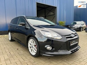 Ford Focus Wagon 1.6 EcoBoost Titanium ST / 150PK /