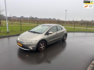 Honda Civic 1.8 Executive