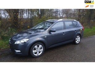 Kia Cee'd Sporty Wagon 1.4 CVVT Navigator Plus Pack