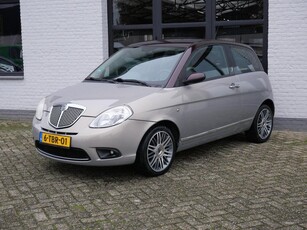 Lancia Ypsilon 1.4-16V Oro 97000Km !!! Ecc Leder