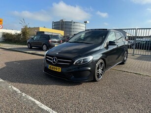 Mercedes-Benz B-Klasse 180 AMG-PAKKET XENON/NAVI/PANORAMA