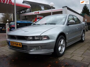 Mitsubishi Galant 2.5 V6,airco,leder,slechts 90000km.