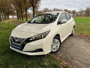 Nissan LEAF Visia 40 kWh Als nieuw met slechts 18.000km!