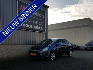 Opel Corsa 1.4-16V '111' Edition uitvoering automaat airco