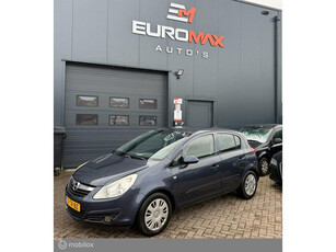 Opel Corsa 1.4-16V Business. motor en schakeld perfeckt.